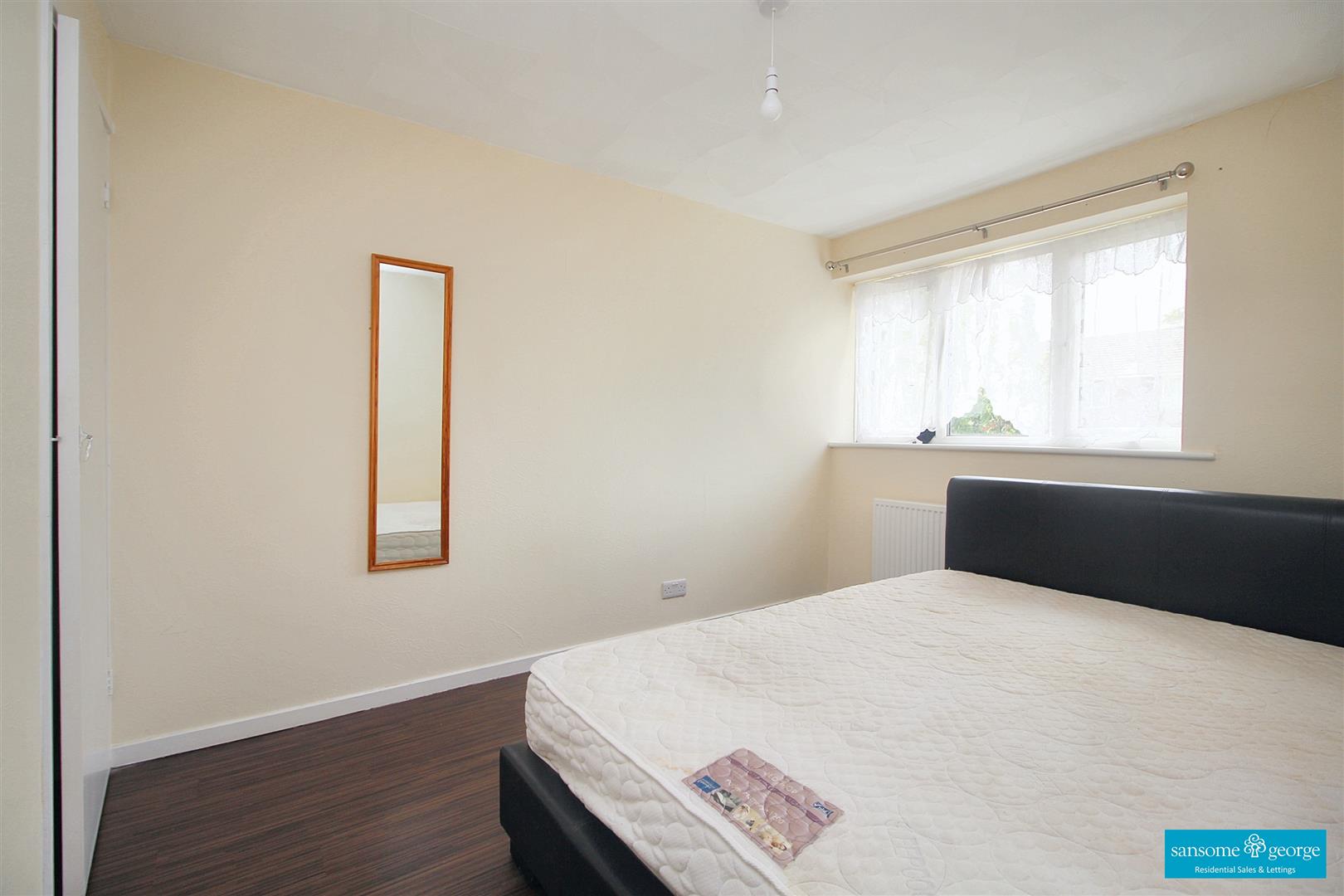 Barnwood Close, Reading, Berkshire